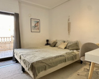 Resale - Apartment / Flat - Torrevieja
