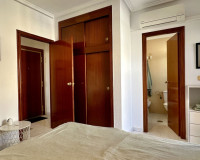 Resale - Apartment / Flat - Torrevieja