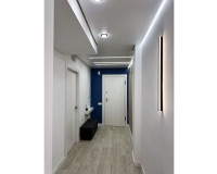 Resale - Apartment / Flat - Torrevieja