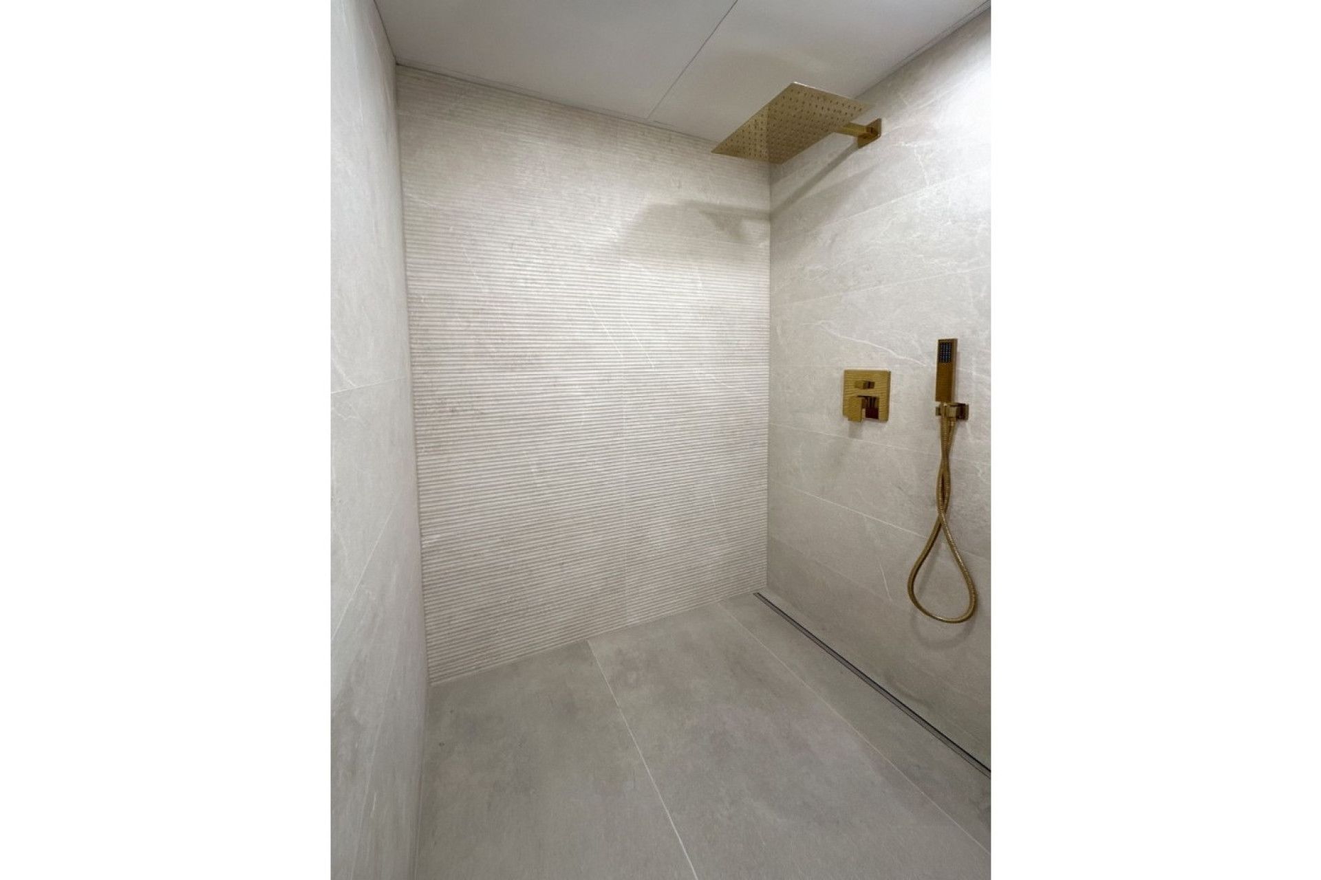 Resale - Apartment / Flat - Torrevieja