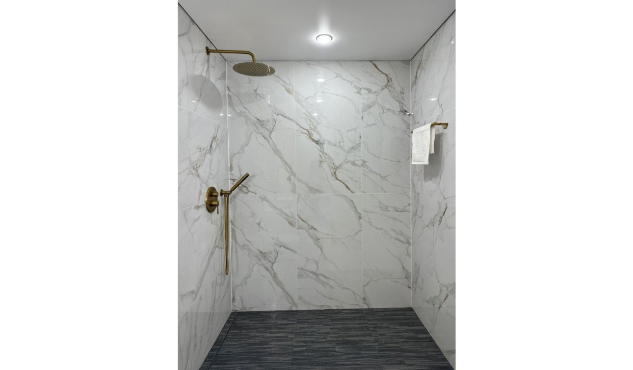 Resale - Apartment / Flat - Torrevieja