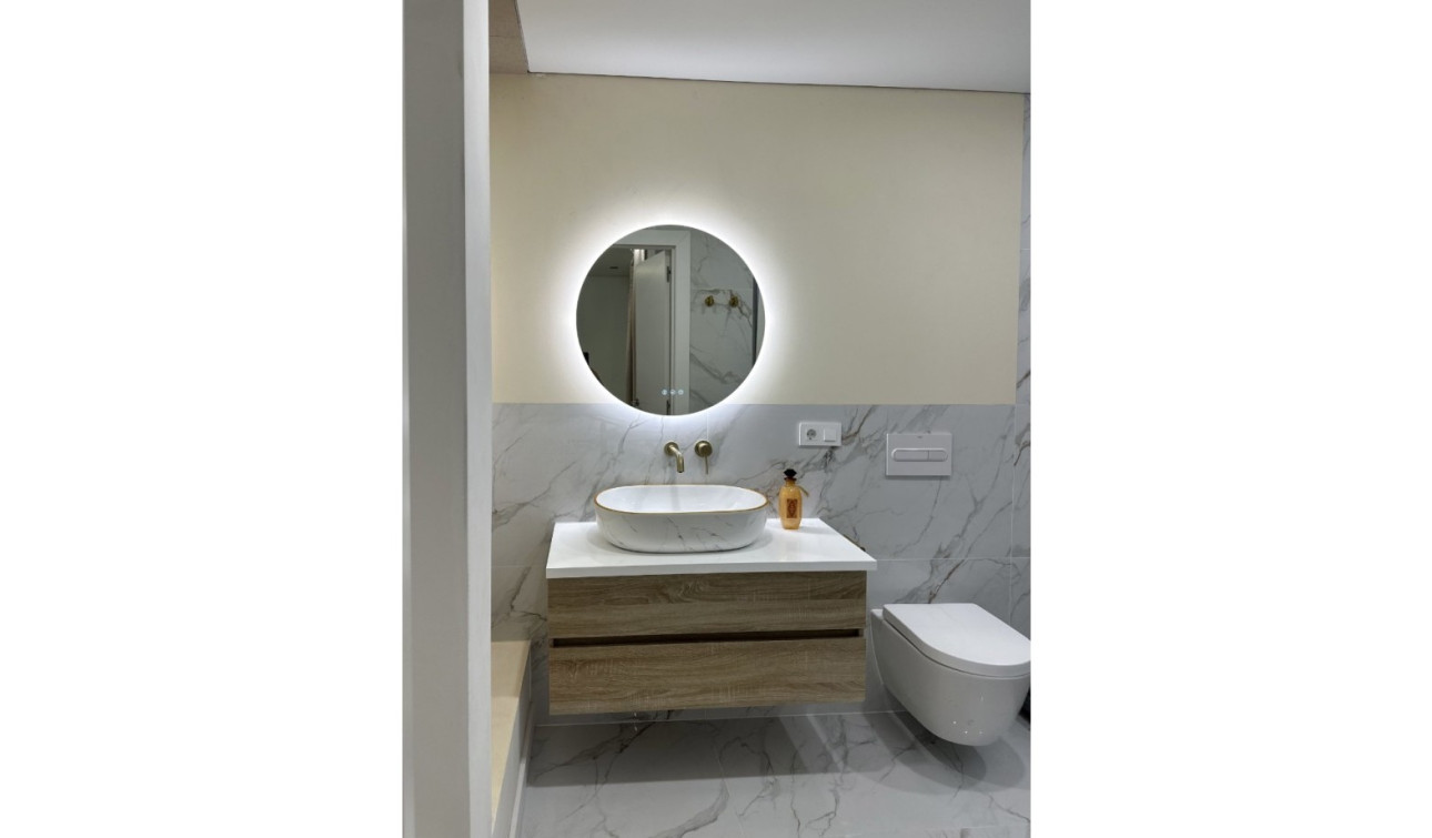 Resale - Apartment / Flat - Torrevieja