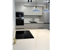 Resale - Apartment / Flat - Torrevieja