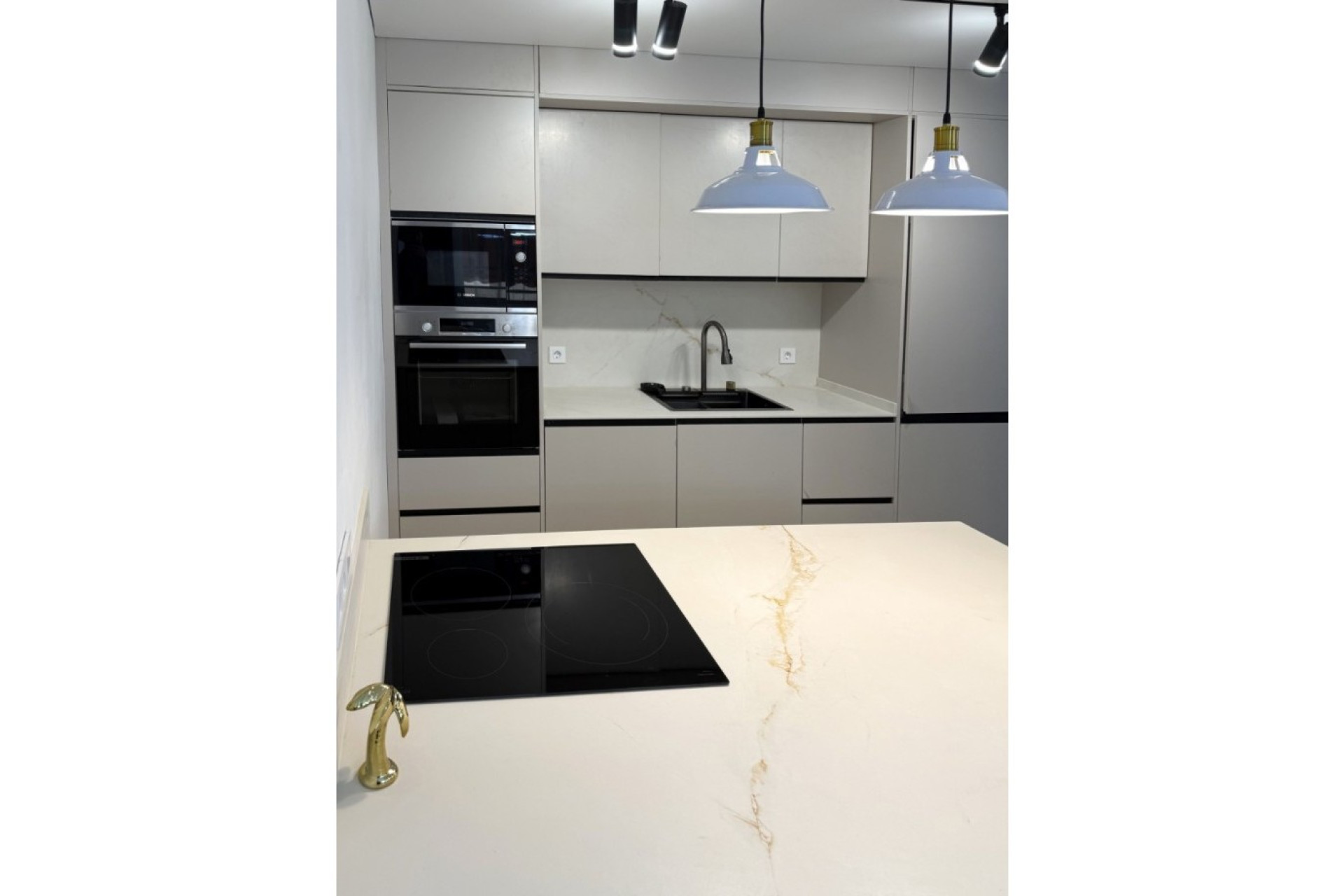 Resale - Apartment / Flat - Torrevieja