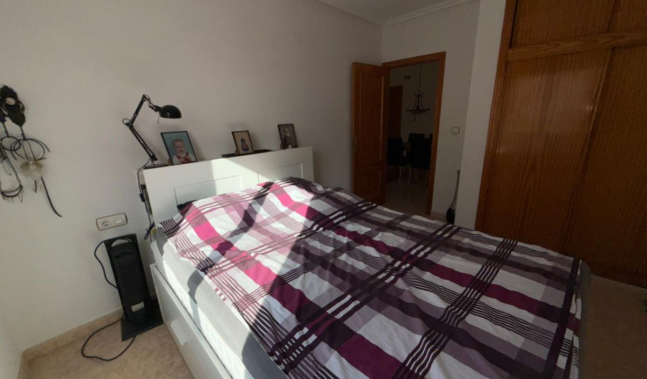 Resale - Apartment / Flat - Torrevieja