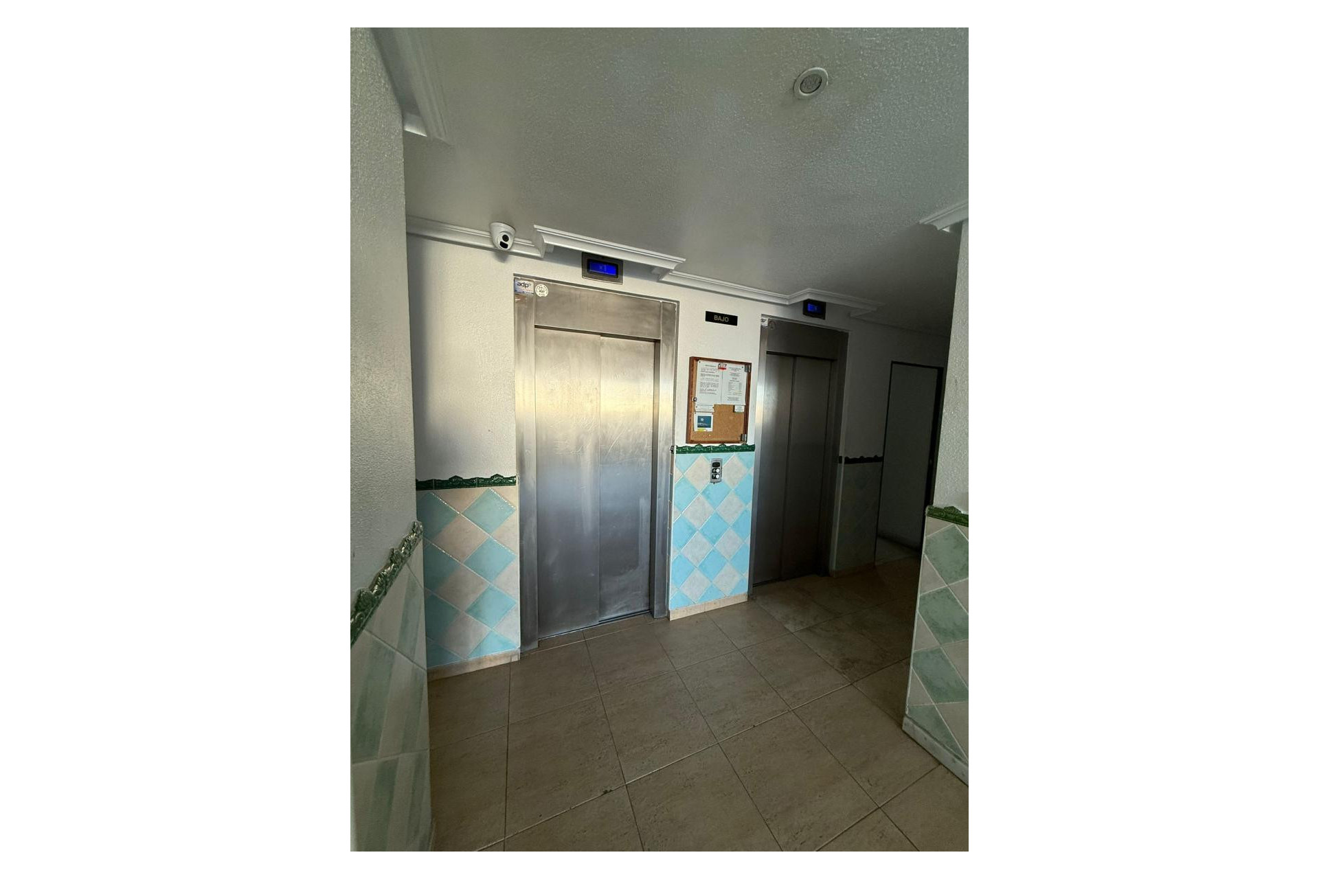 Resale - Apartment / Flat - Torrevieja