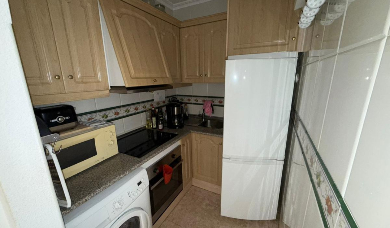 Resale - Apartment / Flat - Torrevieja