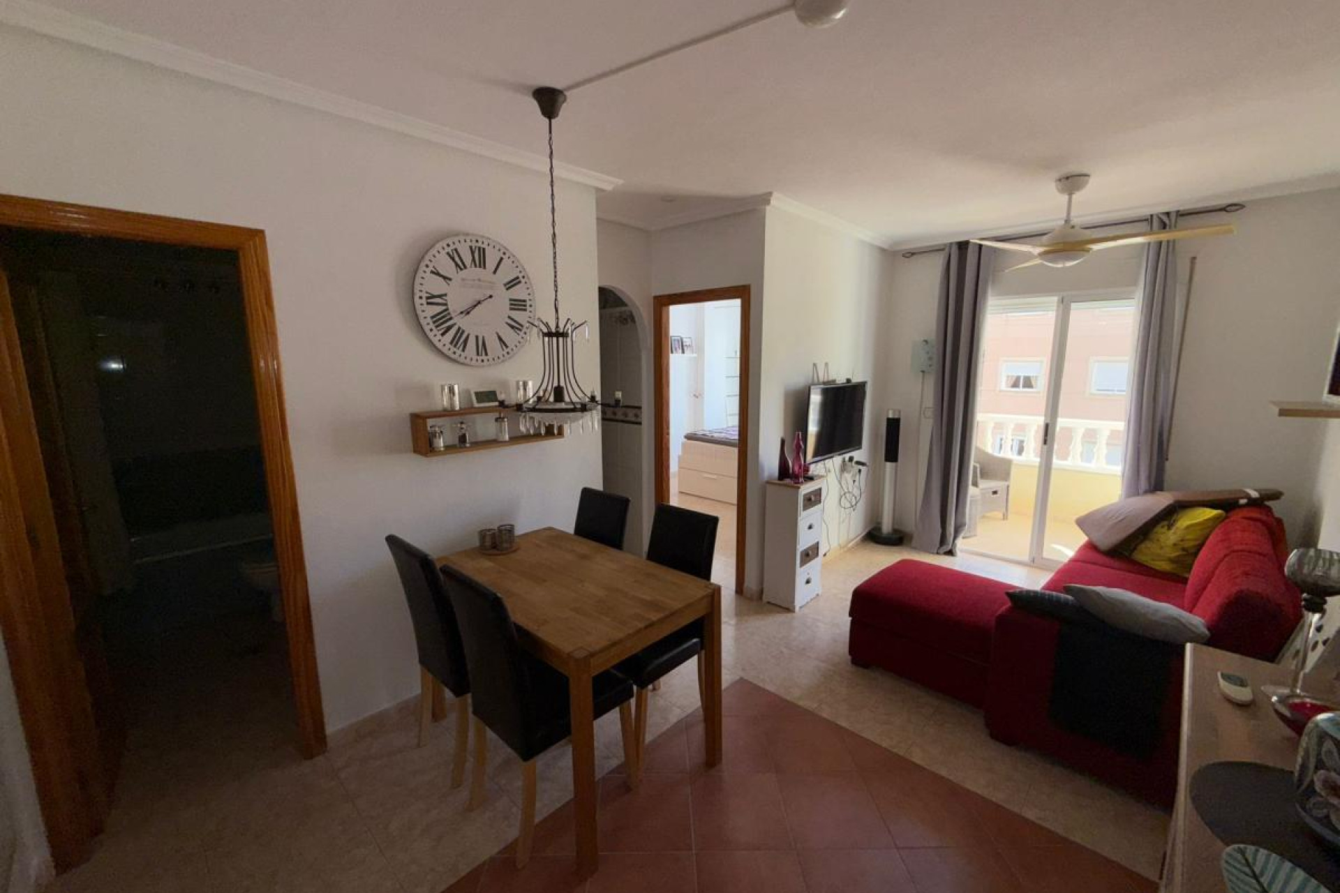 Resale - Apartment / Flat - Torrevieja