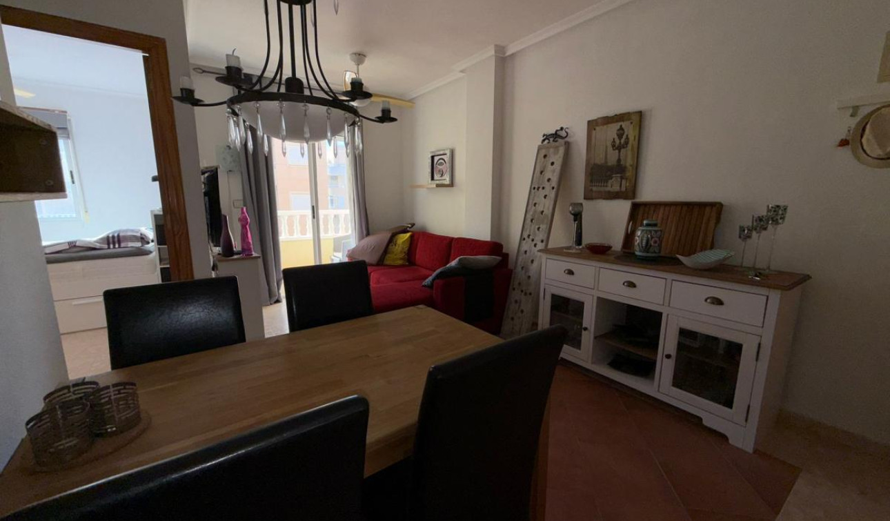 Resale - Apartment / Flat - Torrevieja