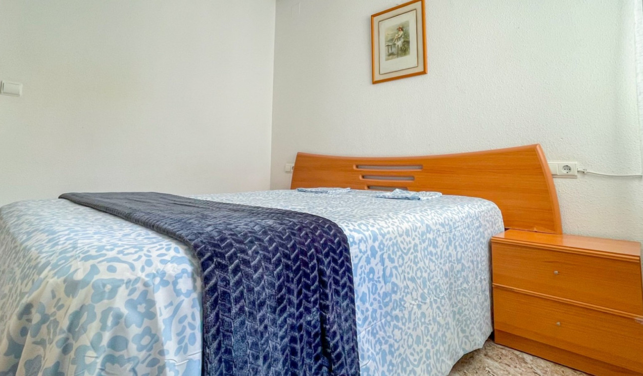 Resale - Apartment / Flat - Torrevieja