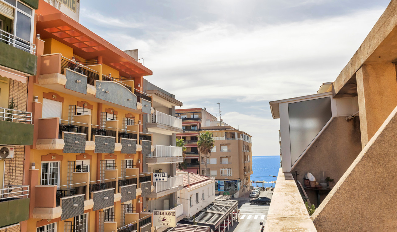 Resale - Apartment / Flat - Torrevieja