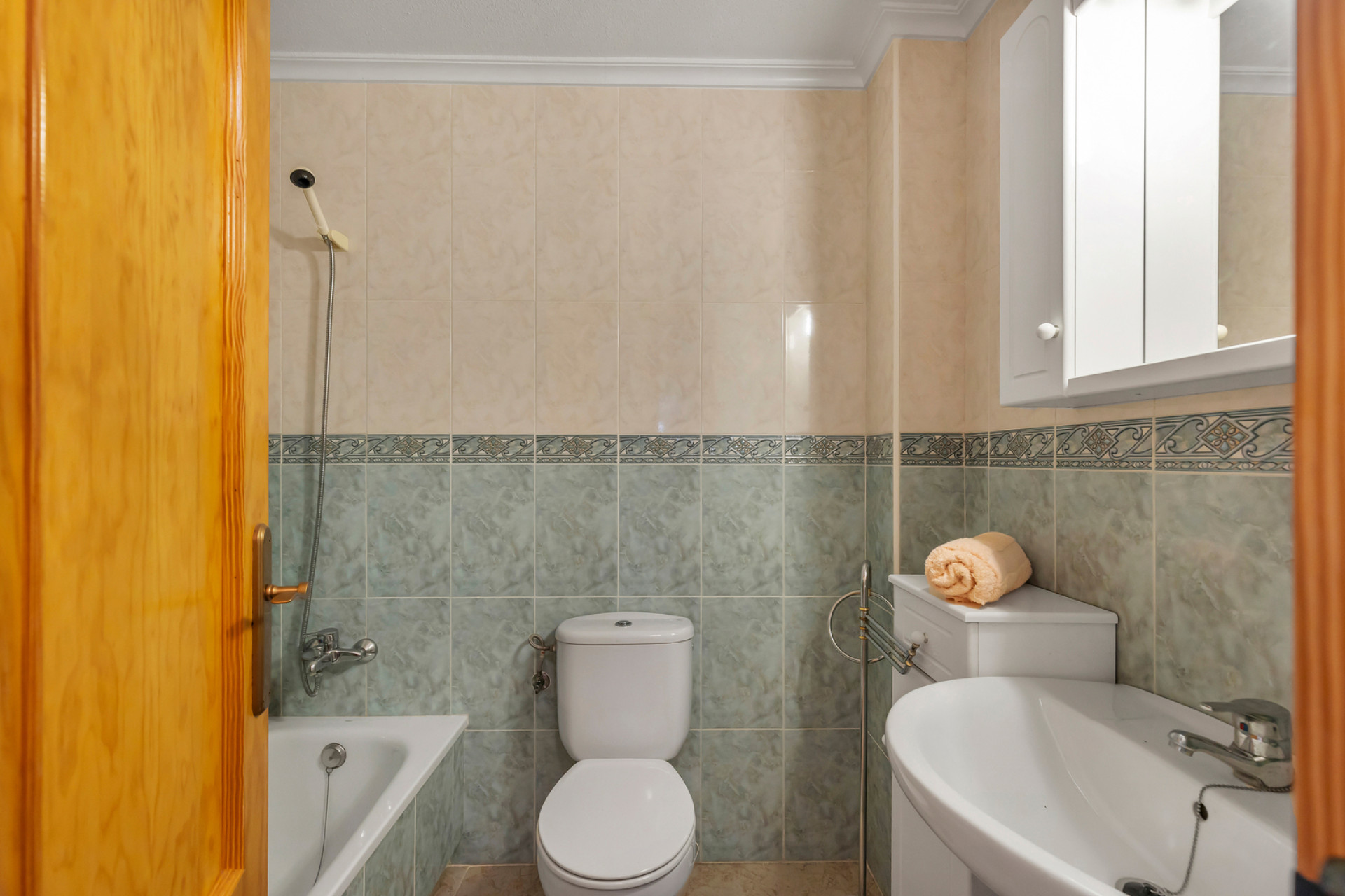 Resale - Apartment / Flat - Torrevieja