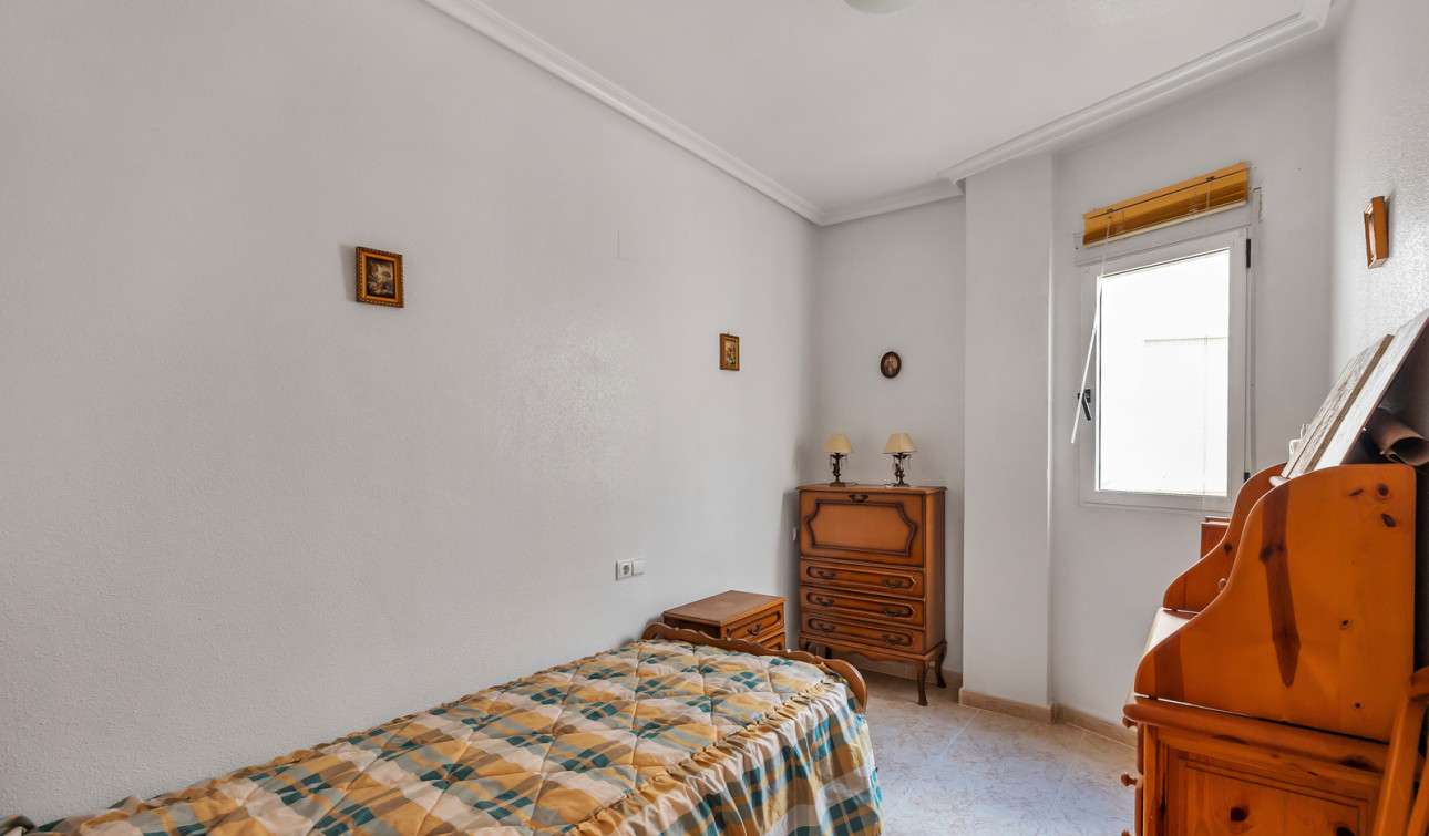 Resale - Apartment / Flat - Torrevieja