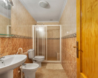Resale - Apartment / Flat - Torrevieja