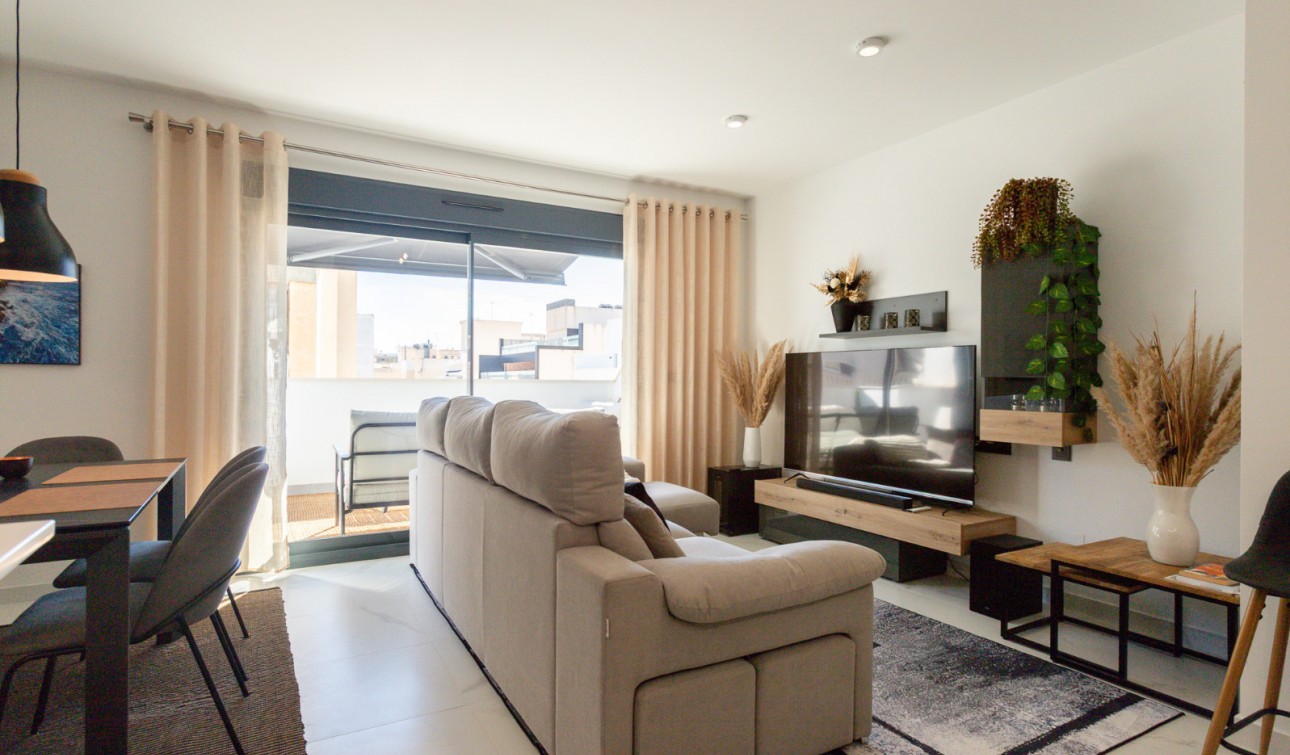 Resale - Apartment / Flat - Torrevieja
