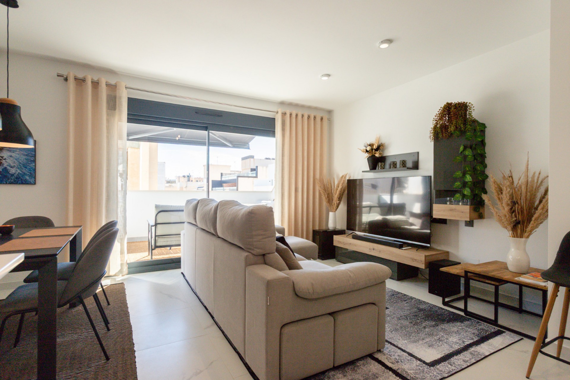 Resale - Apartment / Flat - Torrevieja