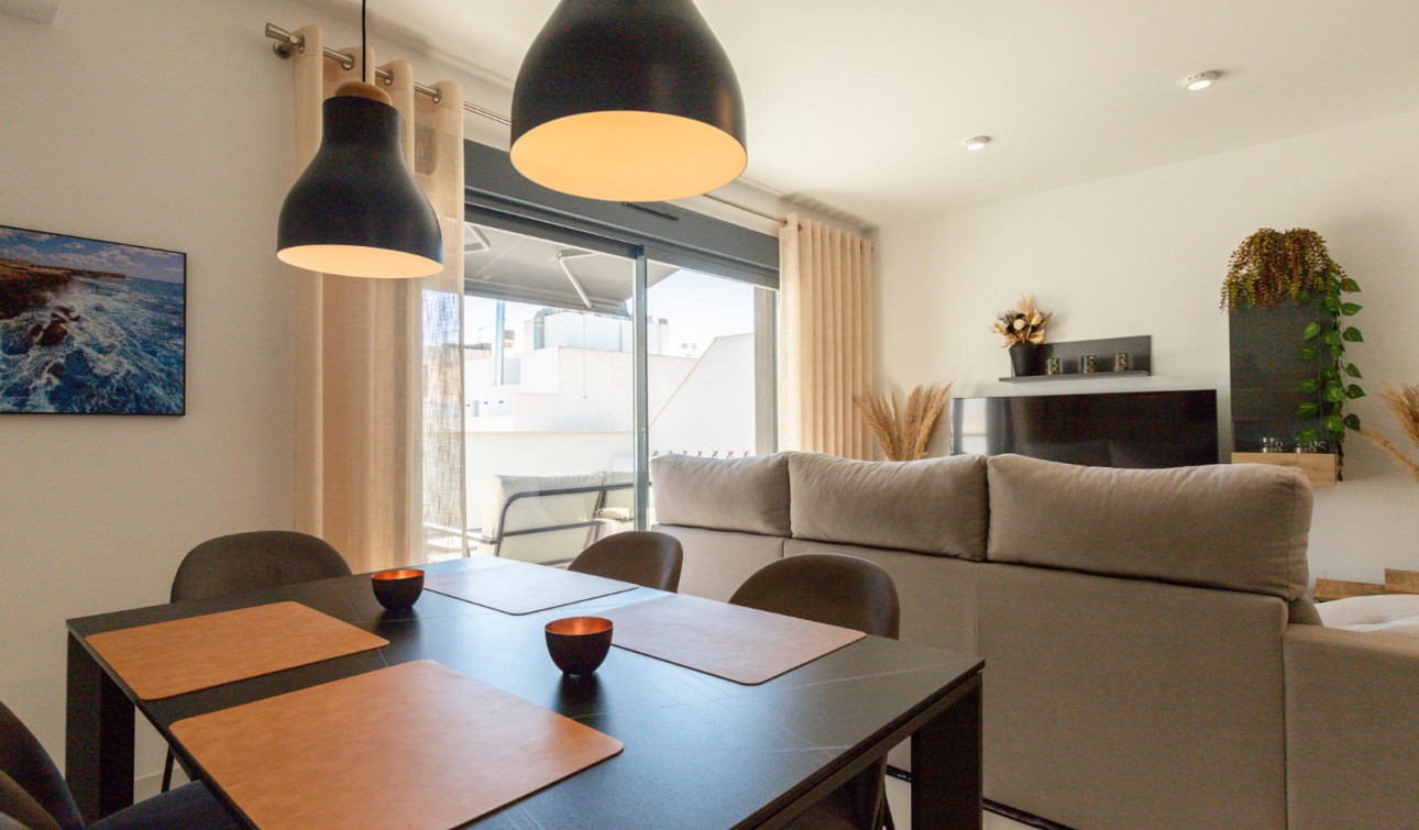 Resale - Apartment / Flat - Torrevieja