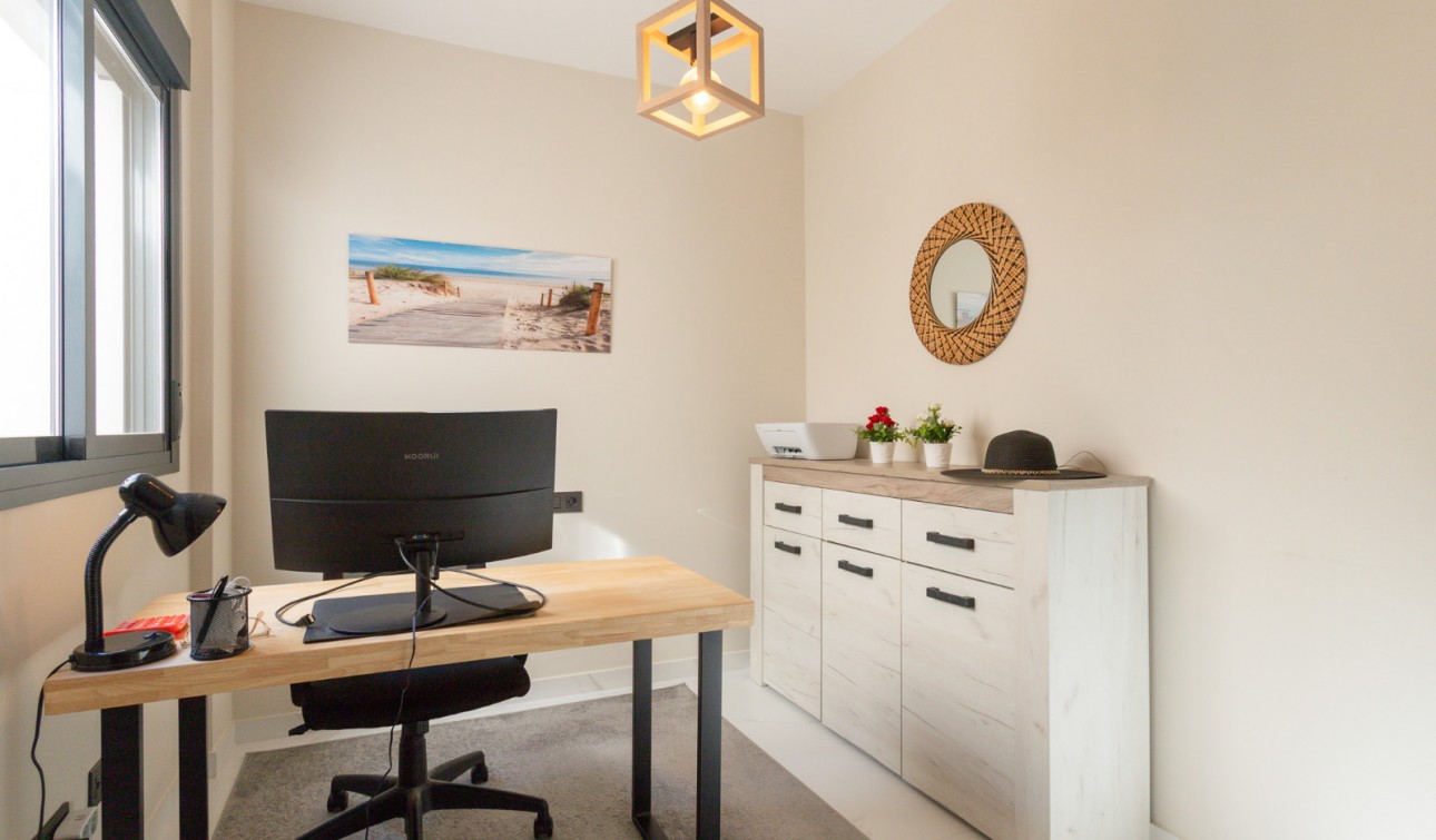 Resale - Apartment / Flat - Torrevieja