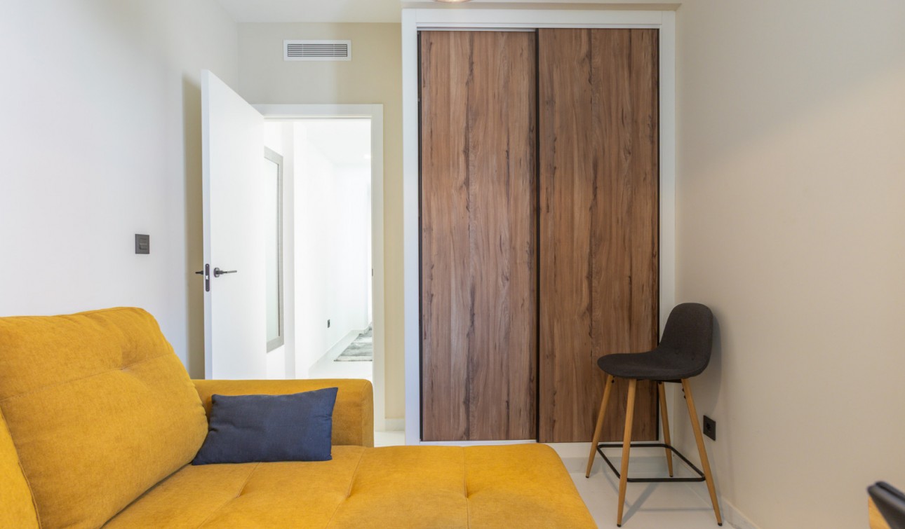 Resale - Apartment / Flat - Torrevieja