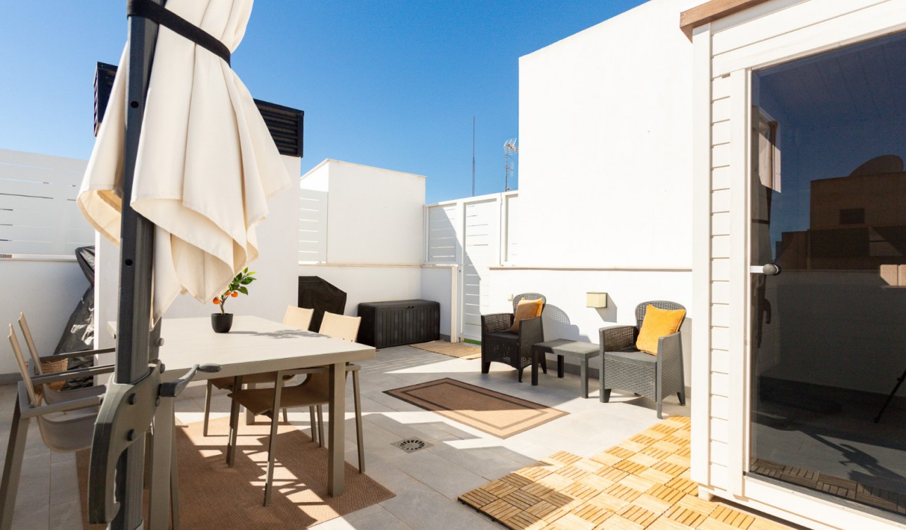 Resale - Apartment / Flat - Torrevieja