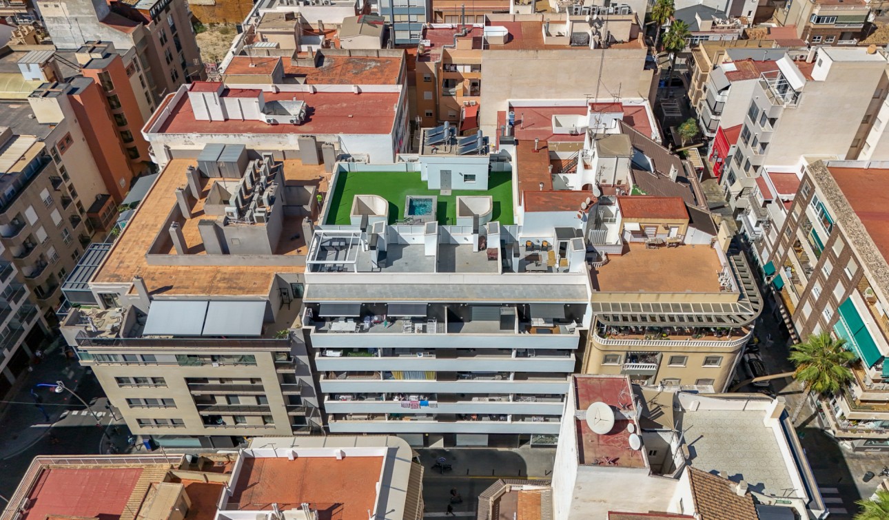Resale - Apartment / Flat - Torrevieja