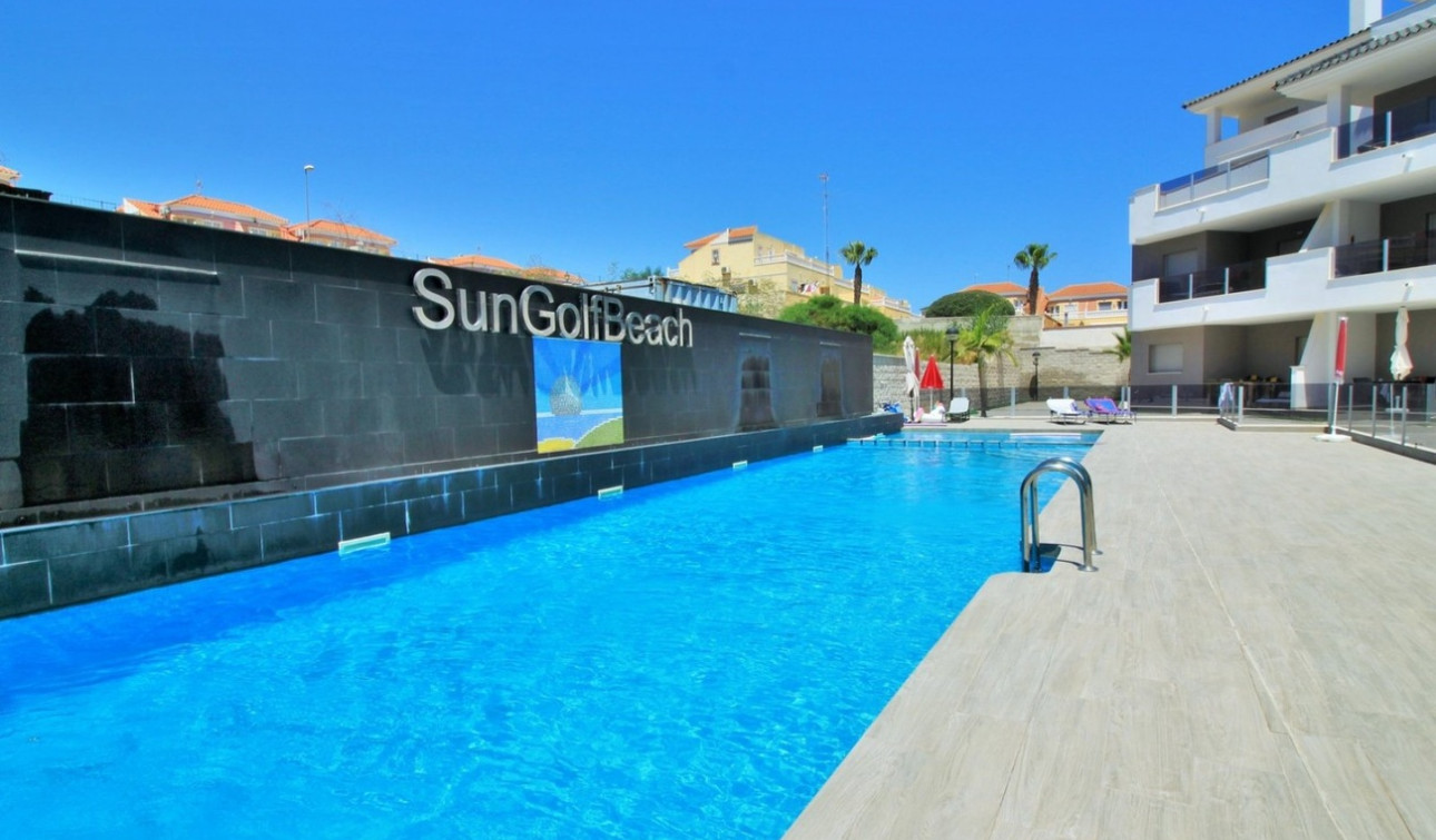 Resale - Apartment / Flat - Villamartín - Costa Blanca