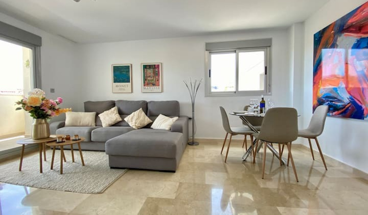 Resale - Apartment / Flat - Villamartín - Costa Blanca