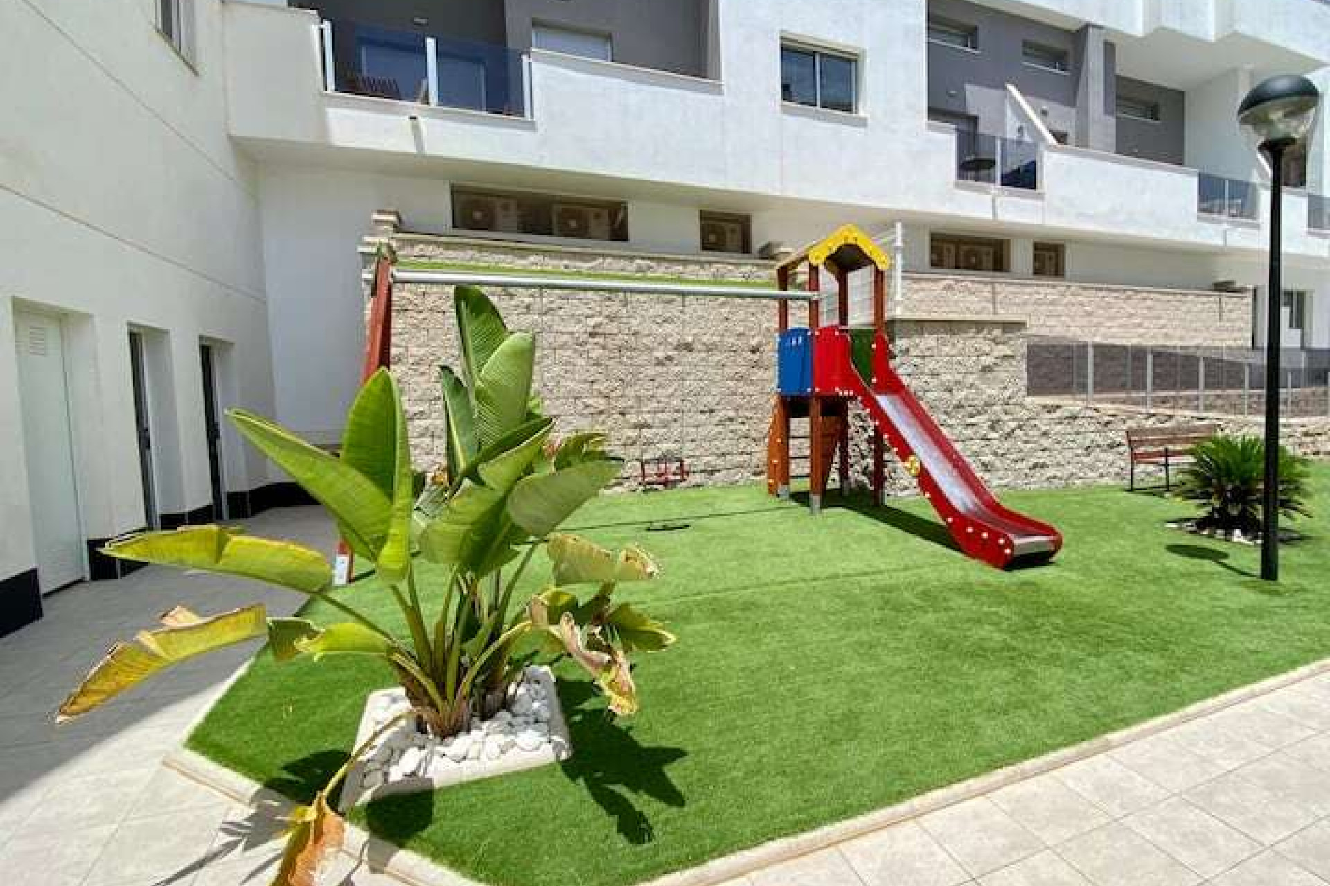 Resale - Apartment / Flat - Villamartín - Costa Blanca