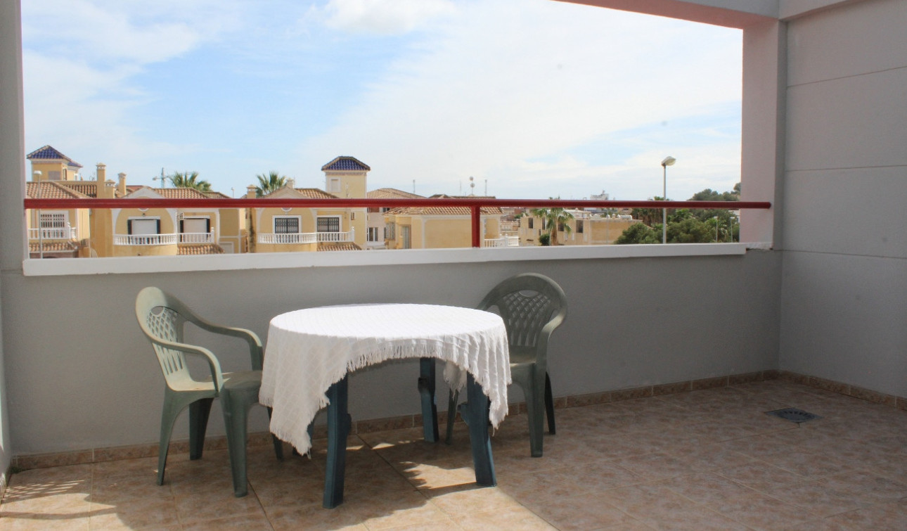Resale - Apartment / Flat - Villamartín - El Galan