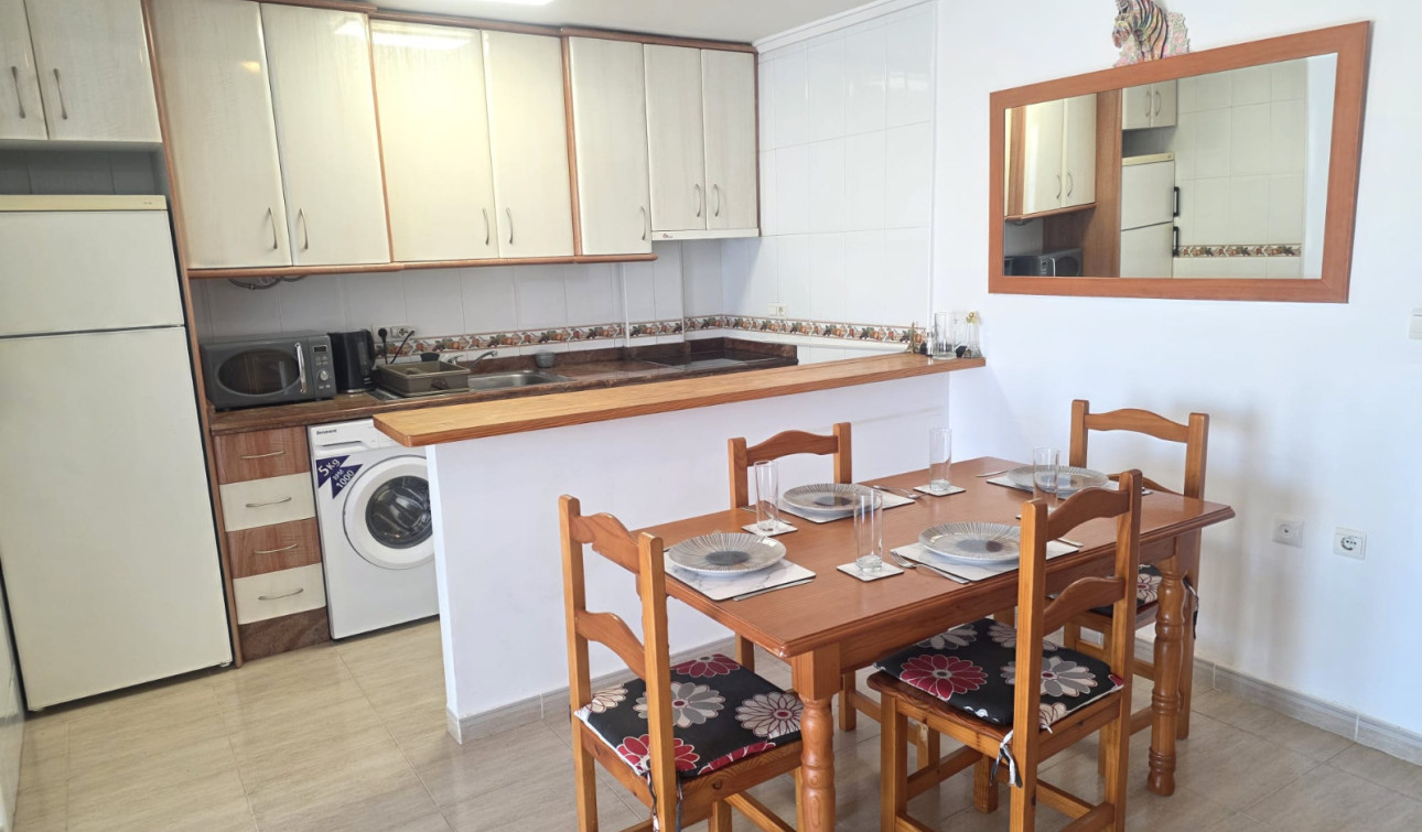 Resale - Apartment / Flat - Villamartín - El Galan