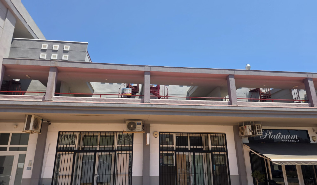 Resale - Apartment / Flat - Villamartín - El Galan