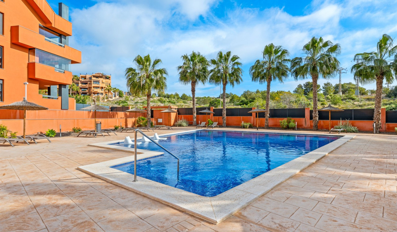 Resale - Apartment / Flat - Villamartín - Lomas del Golf