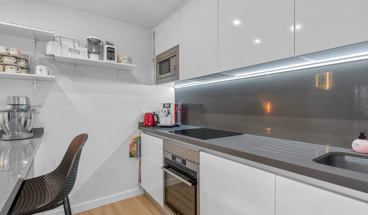 Resale - Apartment / Flat - Villamartín - Lomas del Golf