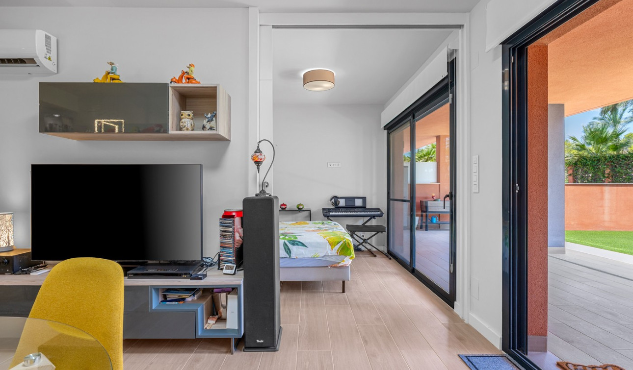 Resale - Apartment / Flat - Villamartín - Lomas del Golf