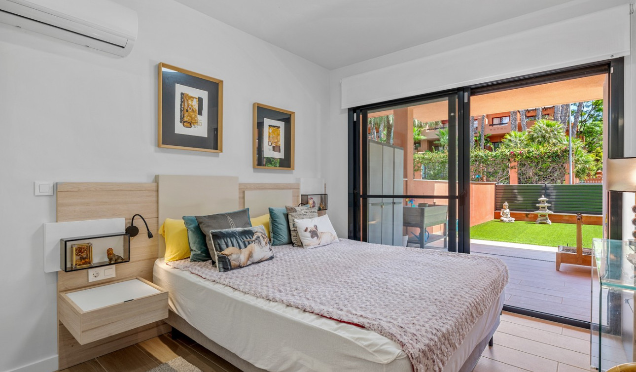 Resale - Apartment / Flat - Villamartín - Lomas del Golf