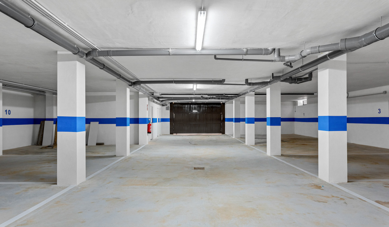 Resale - Apartment / Flat - Villamartín - PAU 8