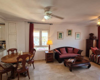 Resale - Apartment / Flat - Villamartín - PAU 8