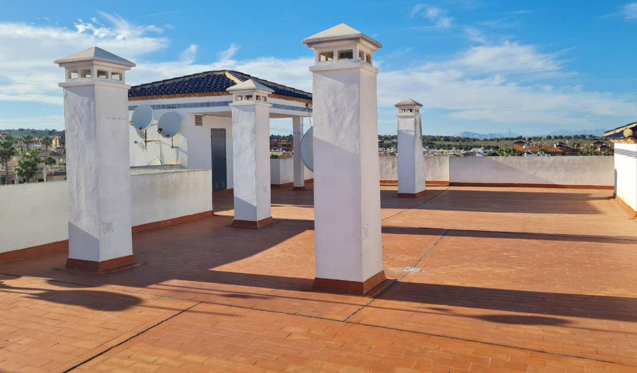 Resale - Apartment / Flat - Villamartín - PAU 8