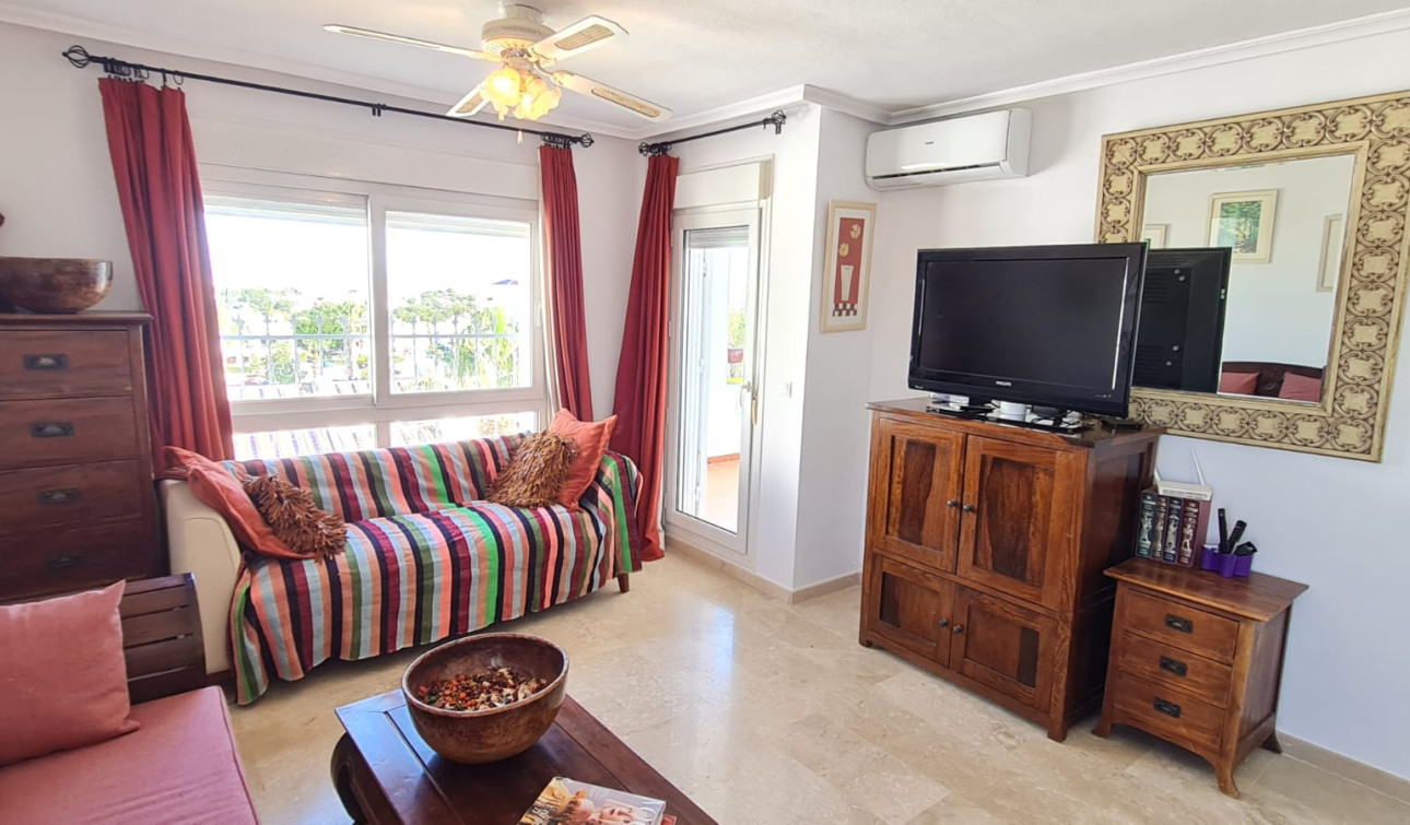 Resale - Apartment / Flat - Villamartín - PAU 8
