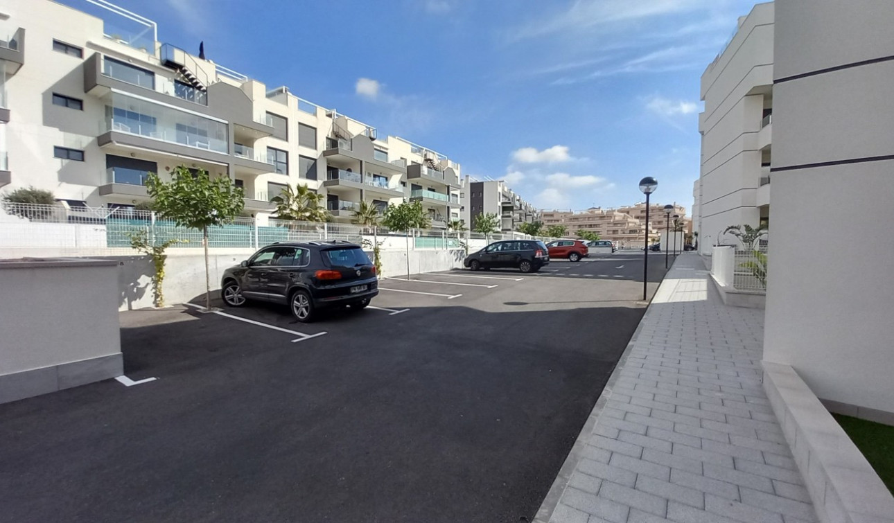 Resale - Apartment / Flat - Villamartín - Villamartin