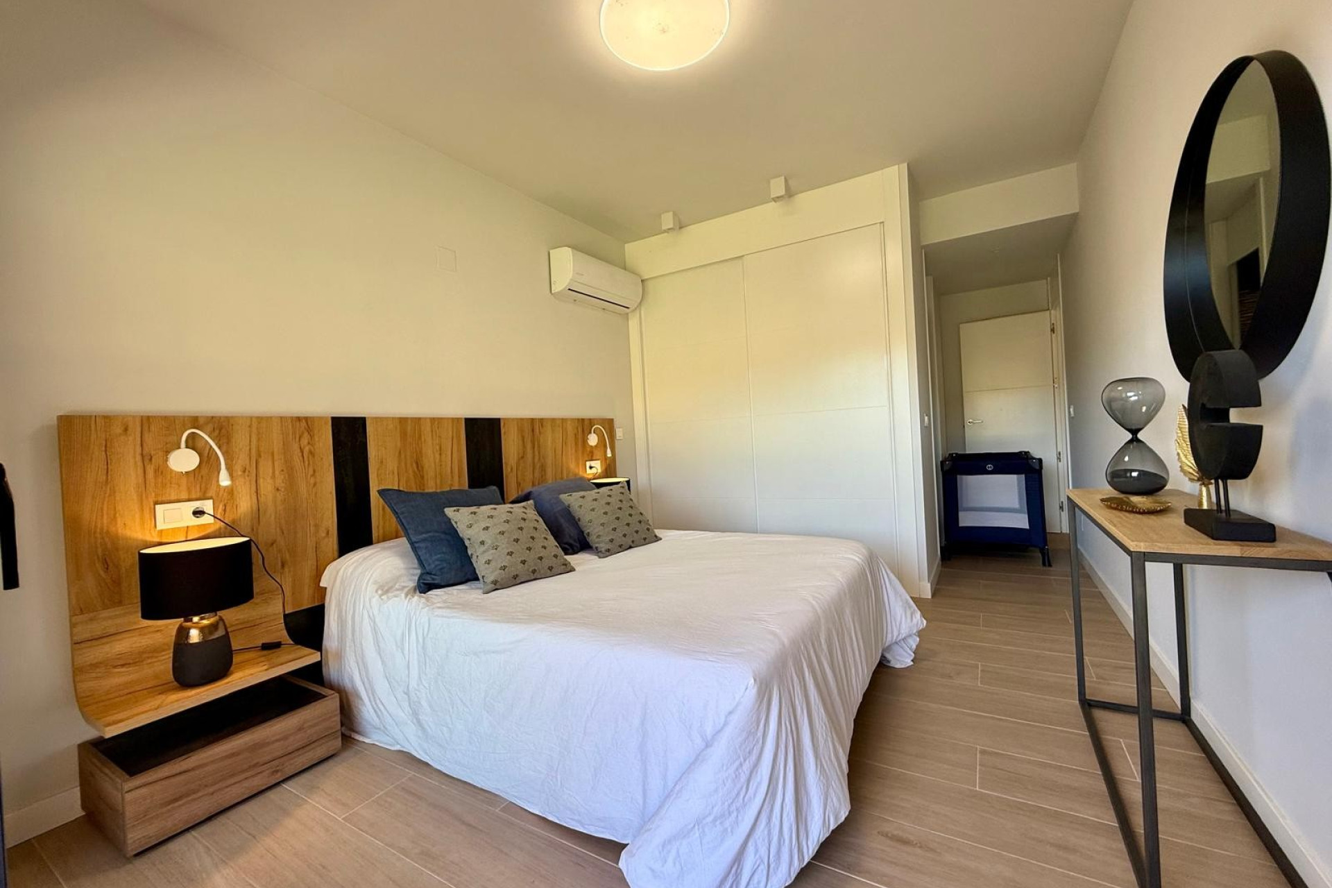 Resale - Apartment / Flat - Villamartín