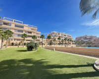 Resale - Apartment / Flat - Villamartín