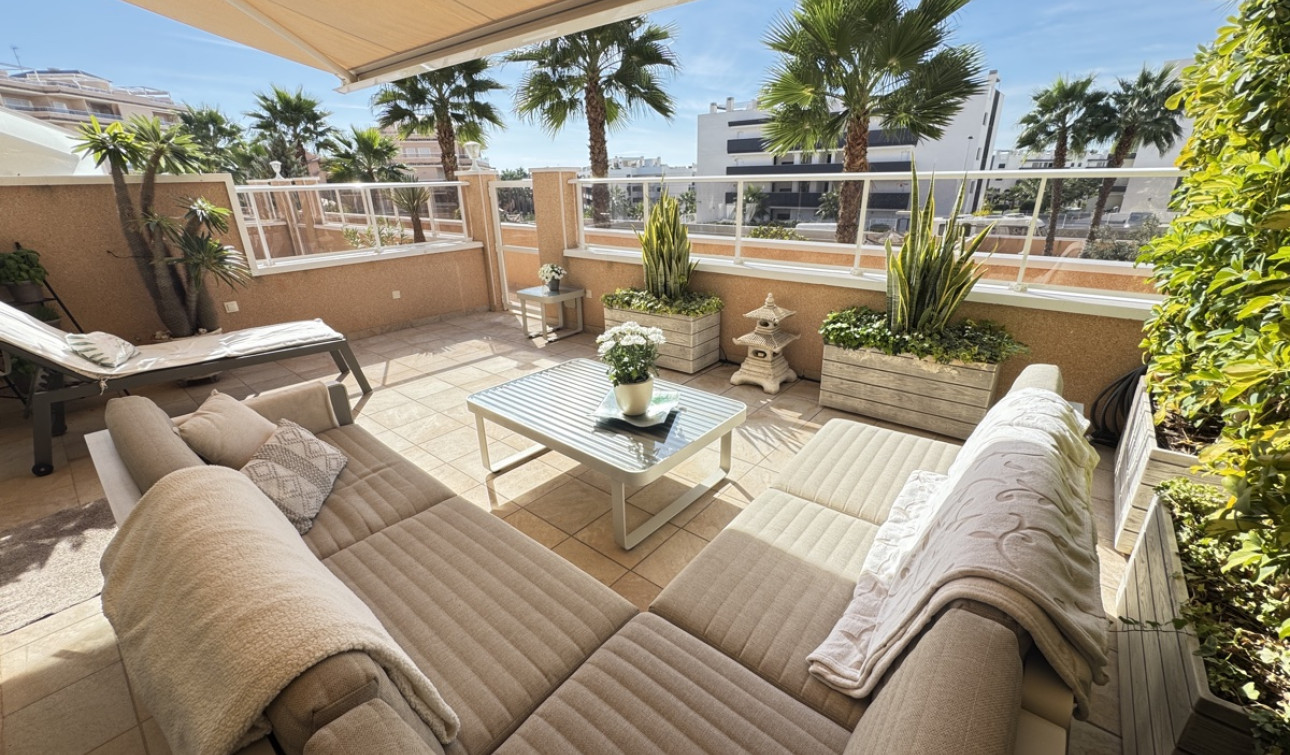 Resale - Apartment / Flat - Villamartín