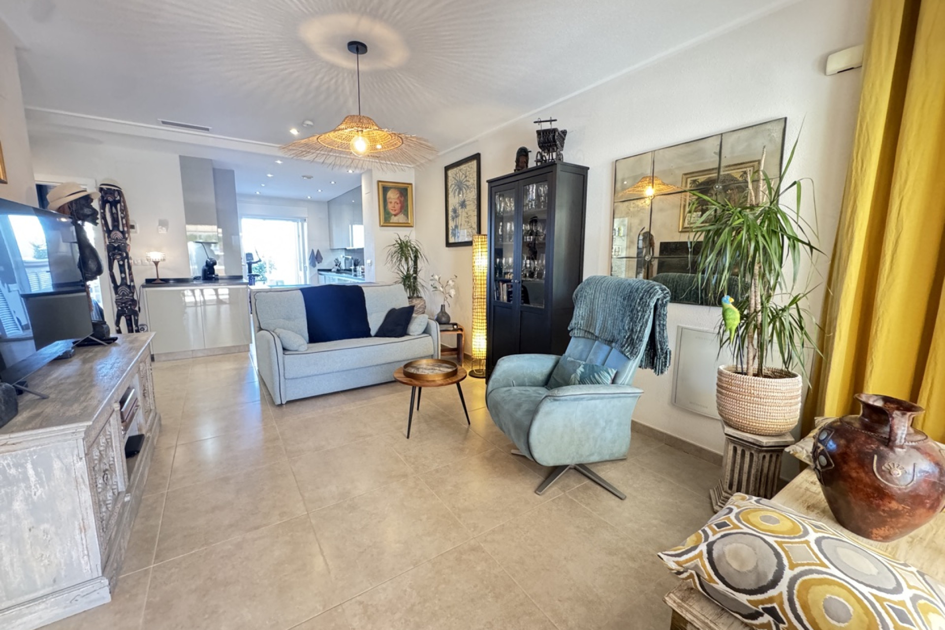 Resale - Apartment / Flat - Villamartín