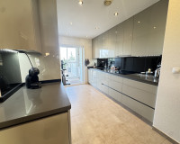 Resale - Apartment / Flat - Villamartín