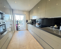 Resale - Apartment / Flat - Villamartín