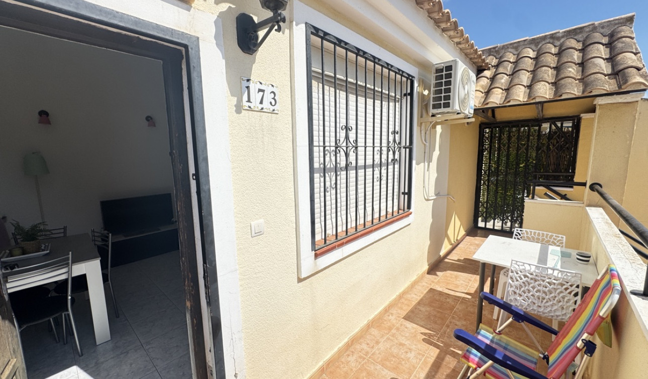 Resale - Apartment / Flat - Villamartín