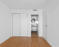 Resale - Apartment / Flat - Villamartín