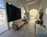 Resale - Apartment / Flat - Villamartín