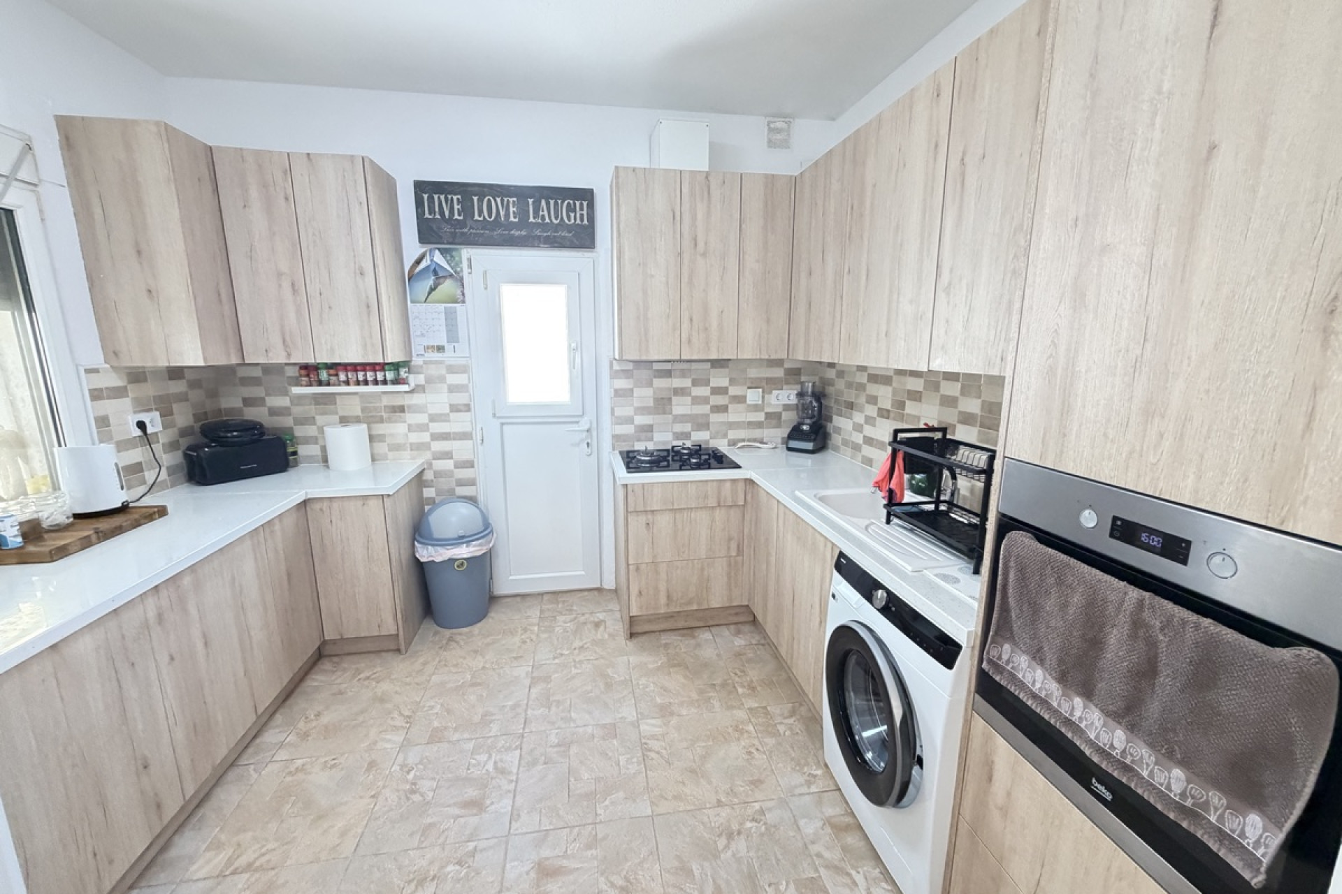 Resale - Apartment / Flat - Villamartín